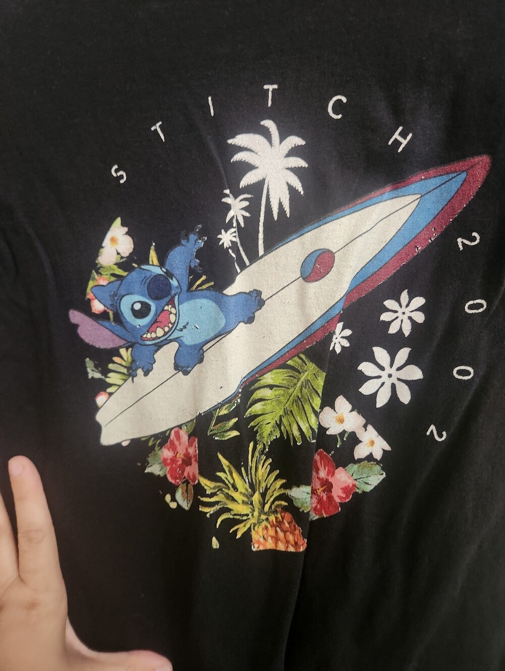 🎉 Stitch Surfboarding Tee